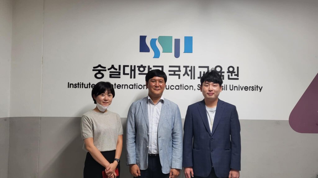 Cựu sinh viên CEO Kim Yong thăm trường Đại học Soongsil